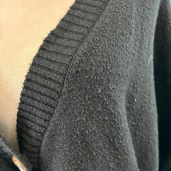 Wild Fable Black V-Neck Slouchy Cardigan Cropped Layering Topper Size M - Picture 2 of 7